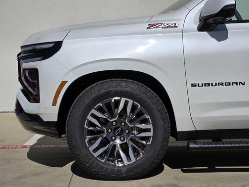 2025 Chevrolet Suburban Z71