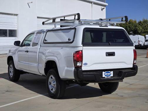 2022 Toyota Tacoma SR