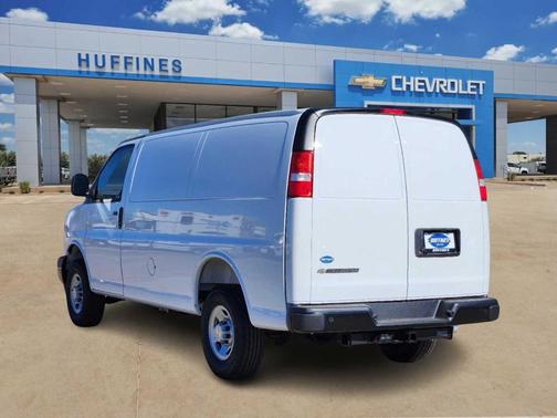 2025 Chevrolet Express 2500 Work Van