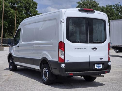 Oxford White 2023 Ford Transit-150