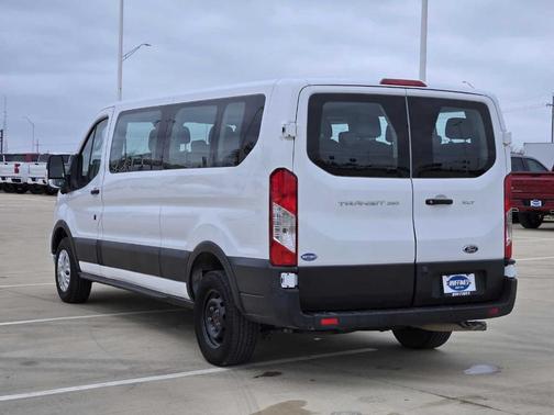2022 Ford Transit-350 XLT