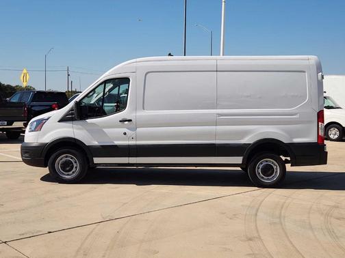2023 Ford Transit-250