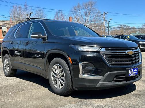2022 Chevrolet Traverse LT Leather