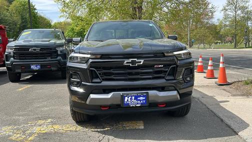 Black 2026 Chevrolet Colorado Z71