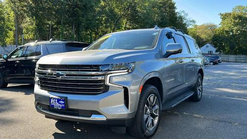 2023 Chevrolet Suburban LT