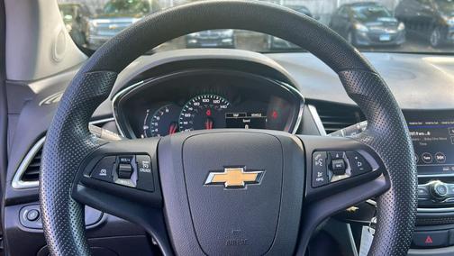 2022 Chevrolet Trax LS