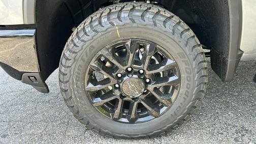 Sterling Gray Metallic 2026 Chevrolet Silverado 2500 LT