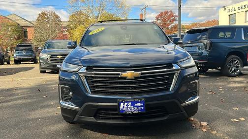 2023 Chevrolet Traverse LT Leather
