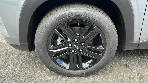 Sterling Gray Metallic 2026 Chevrolet Trax ACTIV