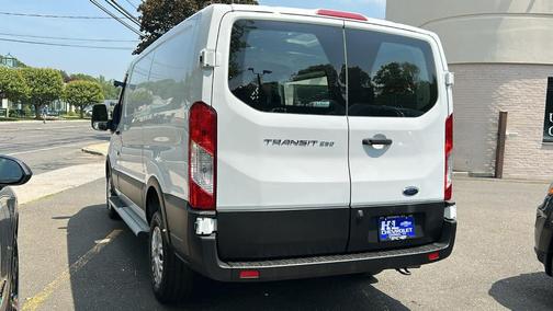 2023 Ford Transit-250