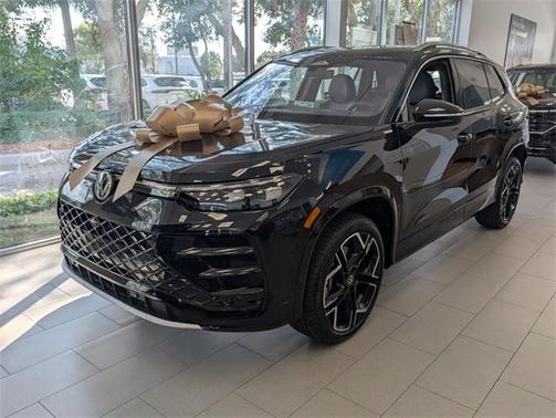 2026 Volkswagen Tiguan 2.0T SEL R-Line