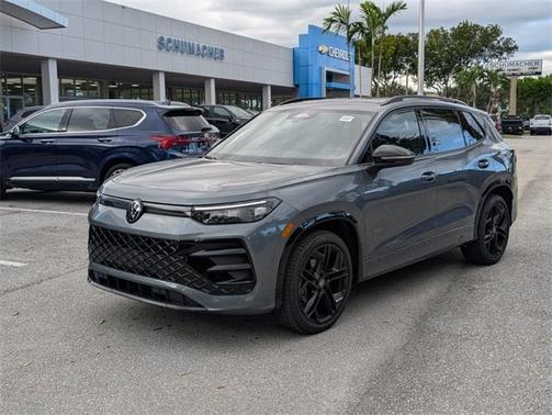2025 Volkswagen Tiguan 2.0T SE R-Line Black