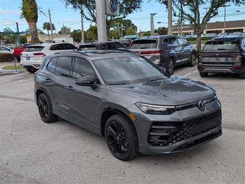 2025 Volkswagen Tiguan 2.0T SE R-Line Black