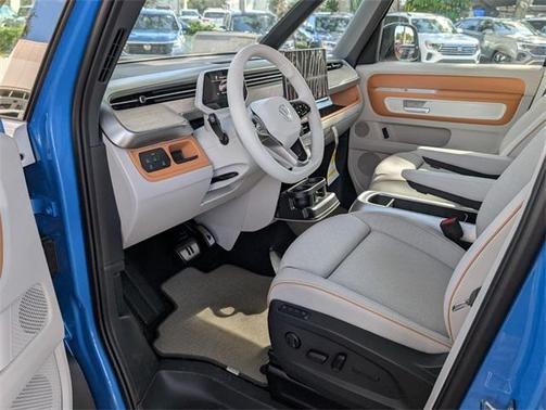 2025 Volkswagen ID. Buzz Pro S Plus