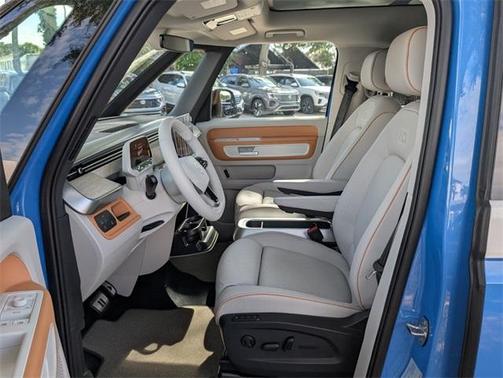 2025 Volkswagen ID. Buzz Pro S Plus