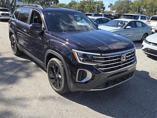 2025 Volkswagen Atlas 2.0T SE w/Technology