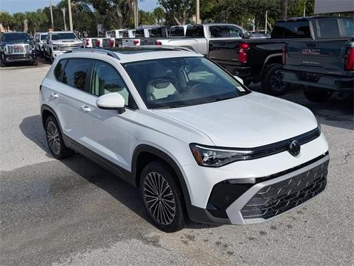 2025 Volkswagen Taos 1.5T SE