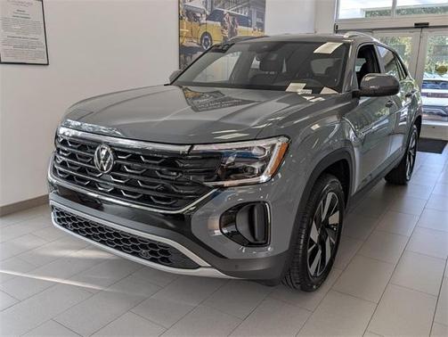 2025 Volkswagen Atlas Cross Sport 2.0T SE w/Technology