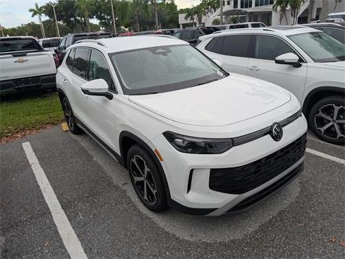 2025 Volkswagen Tiguan 2.0T SE