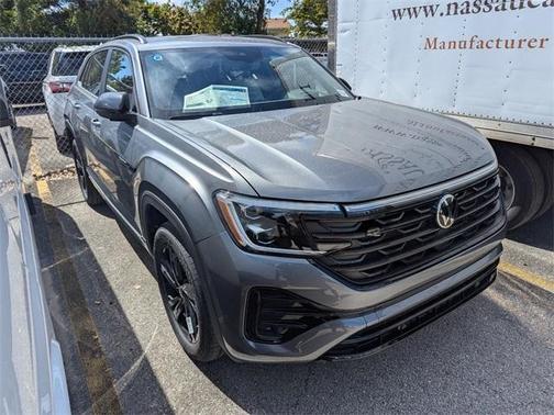 2025 Volkswagen Atlas Cross Sport 2.0T SEL R-Line Black