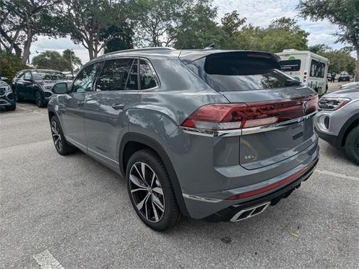 2025 Volkswagen Atlas Cross Sport 2.0T SEL Premium R-Line