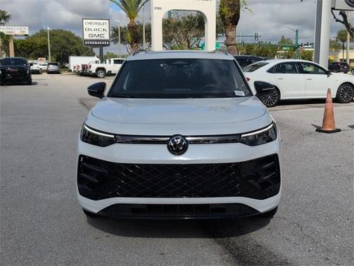 2025 Volkswagen Tiguan 2.0T SE R-Line Black