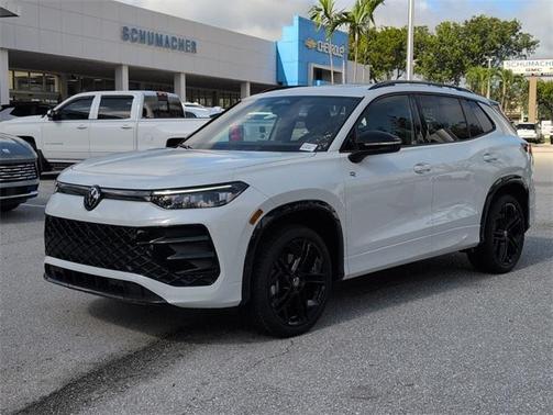 2025 Volkswagen Tiguan 2.0T SE R-Line Black