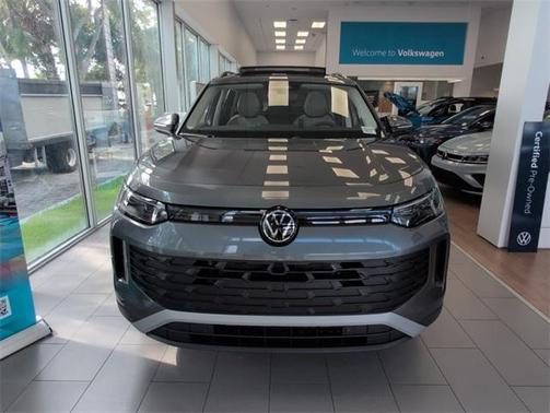 2025 Volkswagen Tiguan 2.0T SE