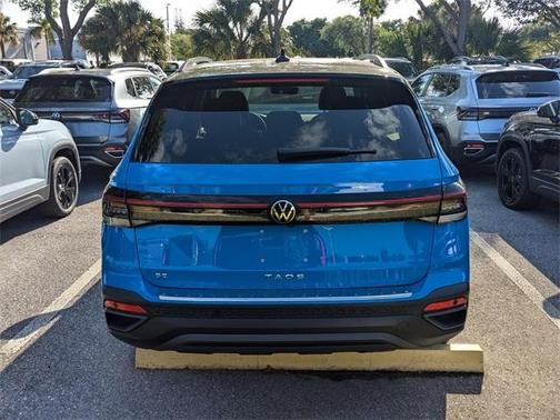 2025 Volkswagen Taos 1.5T SE Black