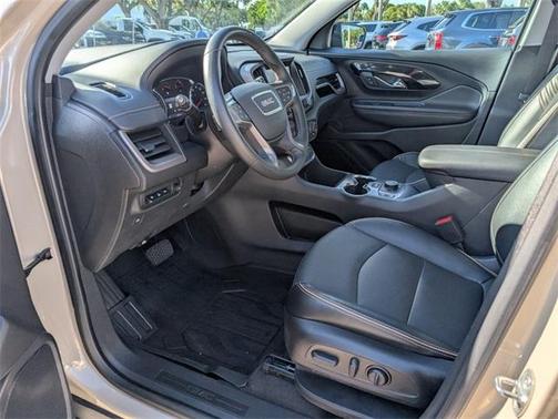 2022 GMC Terrain AT4