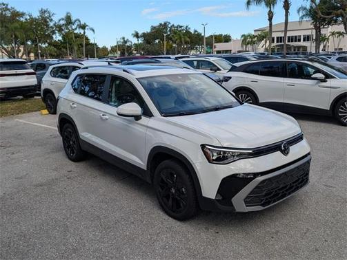 2025 Volkswagen Taos 1.5T SE