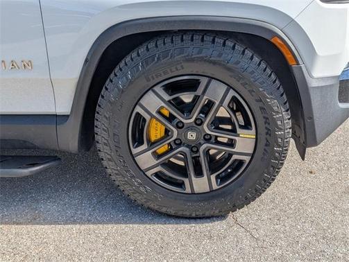 2023 Rivian R1S Adventure Quad Motor Large Pack
