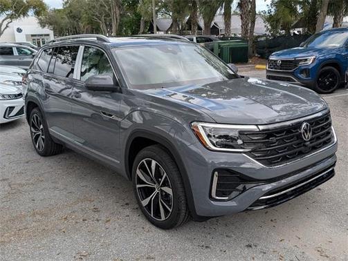 2026 Volkswagen Atlas 2.0T SEL Premium R-Line