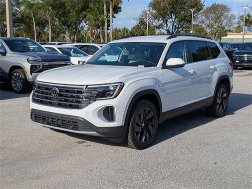 2025 Volkswagen Atlas 2.0T SE w/Technology