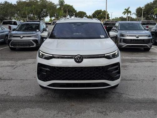 2025 Volkswagen Tiguan 2.0T SEL R-Line