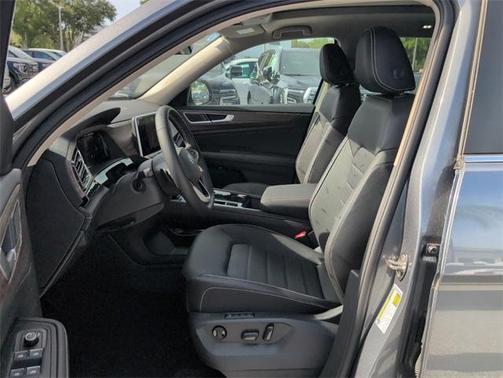 2025 Volkswagen Atlas 2.0T SEL