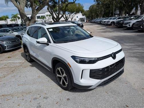 2026 Volkswagen Tiguan 2.0T SE