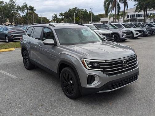2025 Volkswagen Atlas 2.0T SE w/Technology
