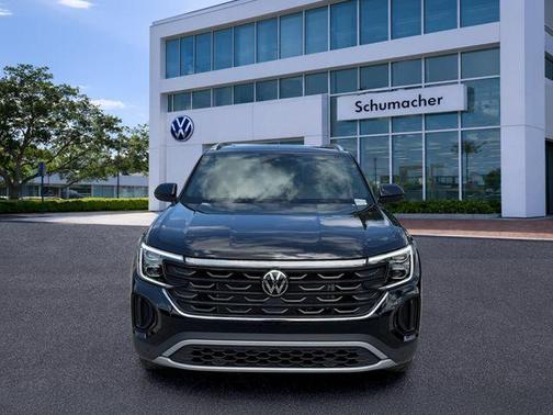 Deep Black Pearl 2026 Volkswagen Atlas Cross Sport 2.0T SE W/TECHNOLOGY