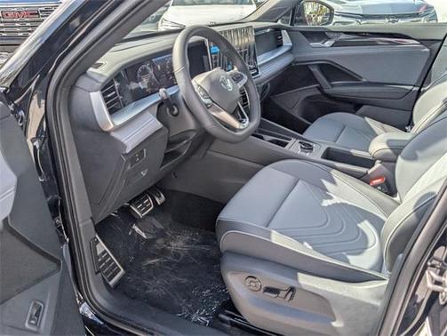 2025 Volkswagen Tiguan 2.0T SE R-Line Black