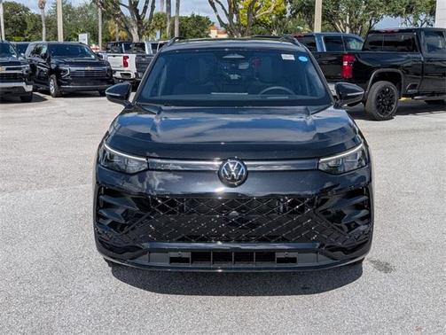 2025 Volkswagen Tiguan 2.0T SE R-Line Black