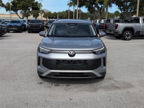 2025 Volkswagen Tiguan 2.0T SE