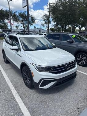 2023 Volkswagen Tiguan 2.0T SE
