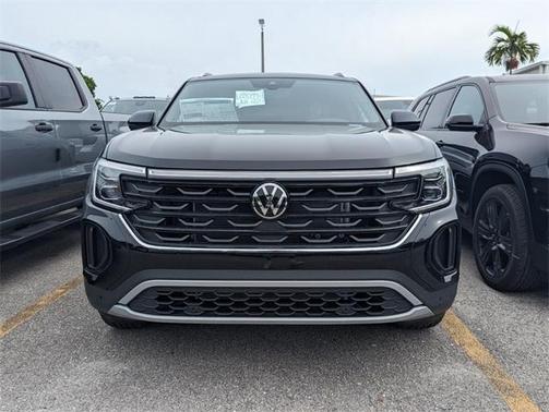 2025 Volkswagen Atlas Cross Sport 2.0T SE w/Technology