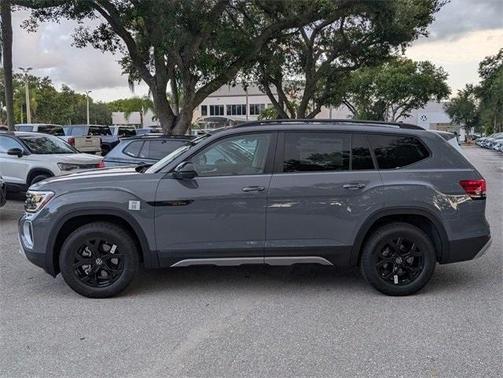 2025 Volkswagen Atlas 2.0T Peak Edition