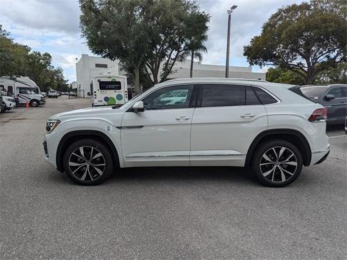 2025 Volkswagen Atlas Cross Sport 2.0T SEL Premium R-Line