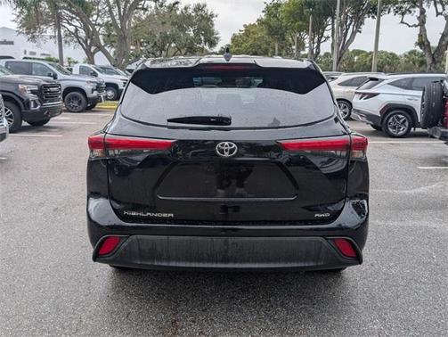2020 Toyota Highlander L