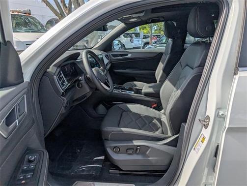 2026 Volkswagen Atlas Cross Sport 2.0T SE