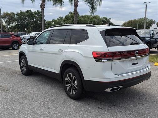 2025 Volkswagen Atlas 2.0T SE