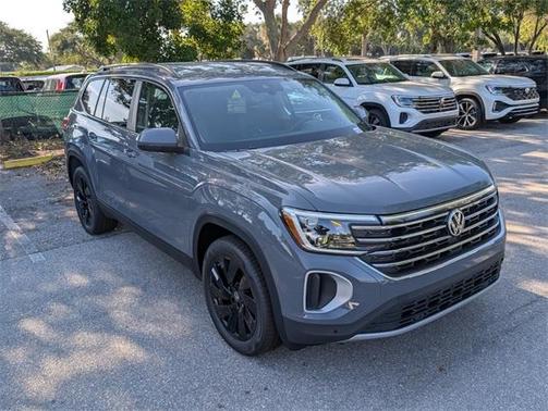 2025 Volkswagen Atlas 2.0T SE